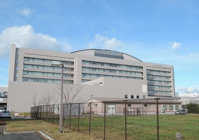 八戸市立市民病院まで1500m