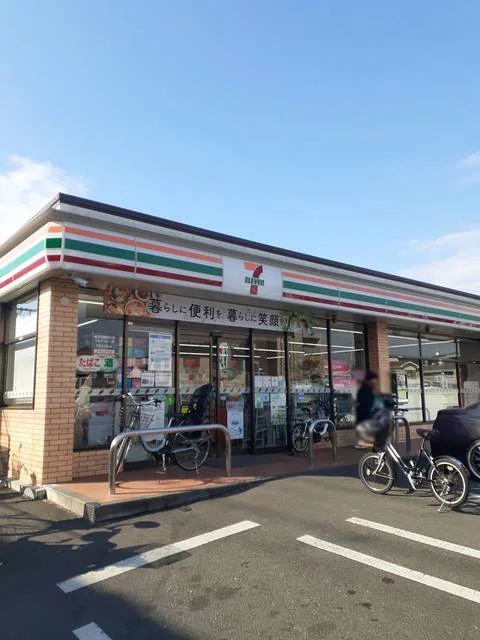 セブンイレブンまで762m