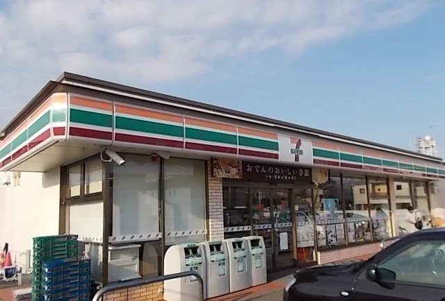 セブンイレブン上新田店まで160m