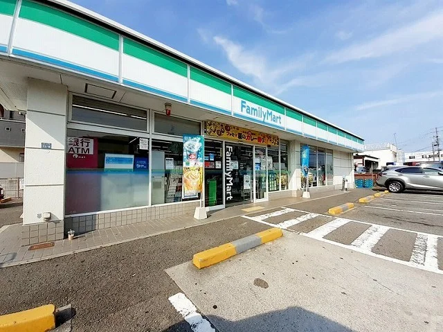 ファミリーマート白水店まで210m