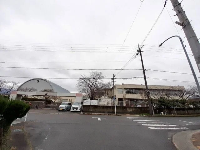 亀岡市立大成中学校まで400m