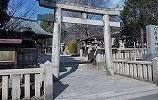 八岩華神社まで300m