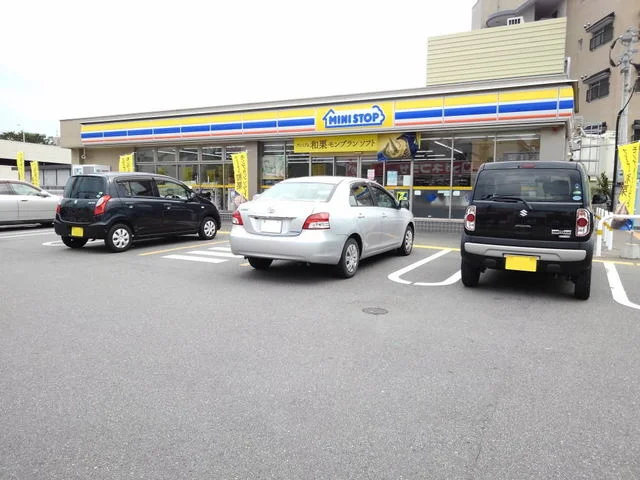 ミニストップ那珂川道善店まで1000m