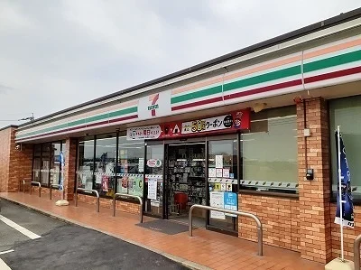 セブンイレブンまで850m