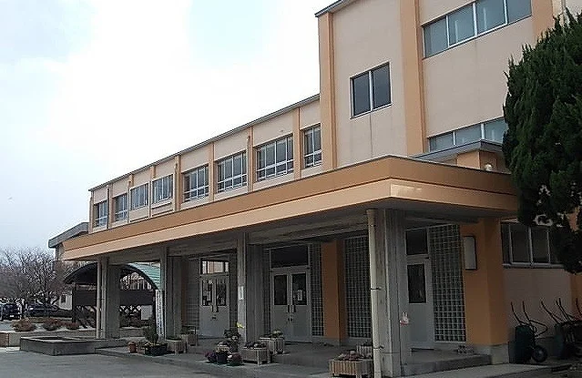 外江小学校まで550m