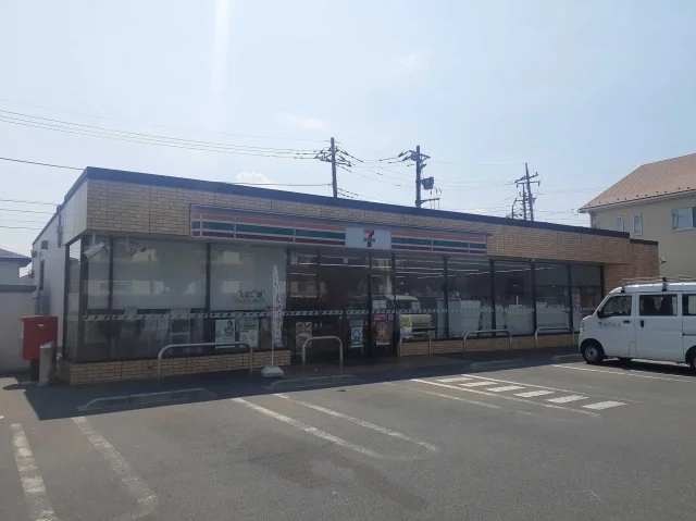 セブンイレブン前橋広瀬３丁目店まで700m