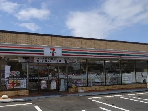 セブンイレブン　村上肴町店まで500m