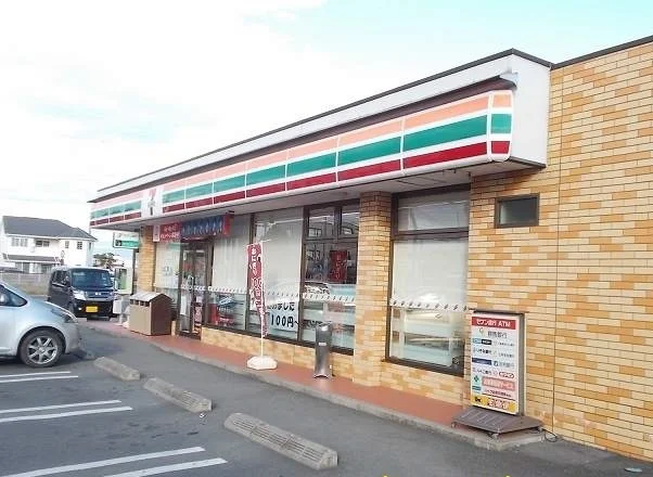 セブンイレブン伊勢崎東上之宮町まで750m