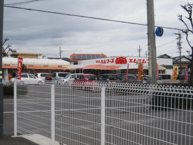 エムエムフーズまで240m