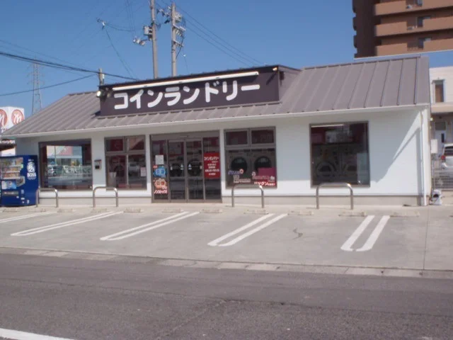 コインランドリーフラワー善通寺まで2000m