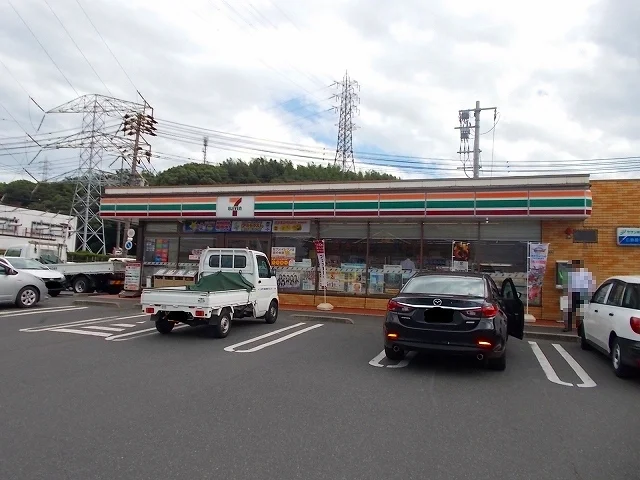セブンイレブン福山新涯大橋西店まで750m