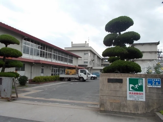 福山市立光小学校まで110m