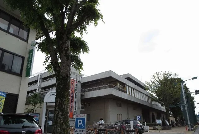 三鷹市役所まで750m