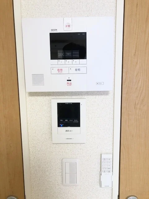 モニター付きインターフォン