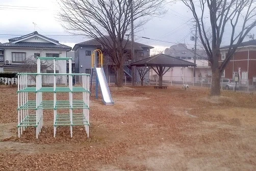 梁川駅前児童公園まで100m