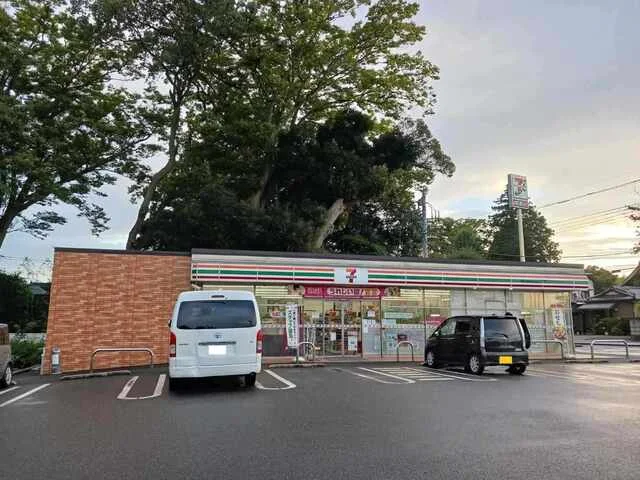 セブン-イレブン 印西瀬戸店まで300m