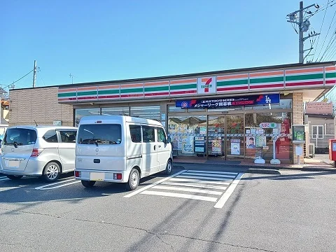 セブンイレブンまで700m