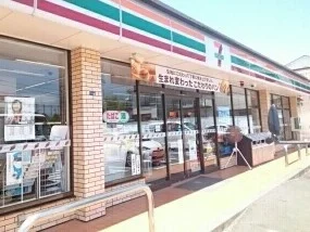 セブンイレブンまで290m