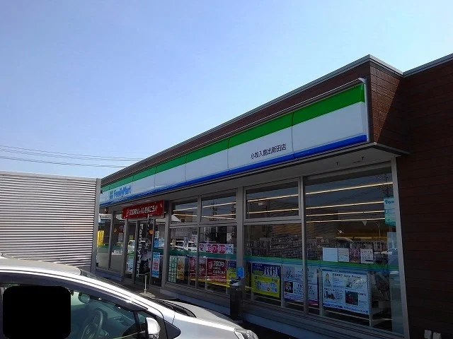 ファミリーマート　入鹿出新田店まで500m