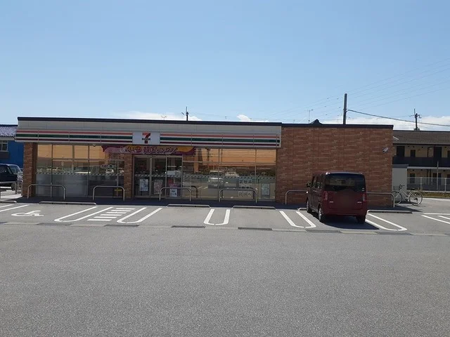 セブンイレブン国道八幡東店様まで680m