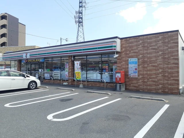 セブンイレブン福岡飯氏店まで450m