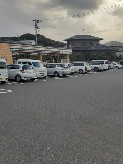 セブンイレブン諫早宇都町店まで721m