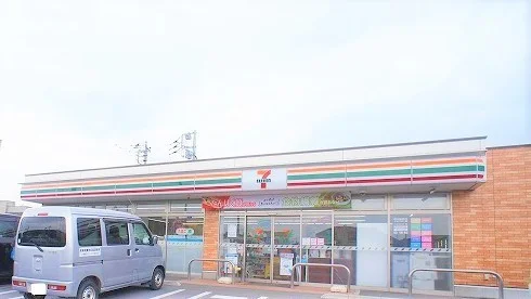 セブン-イレブン 日高工業団地まで500m