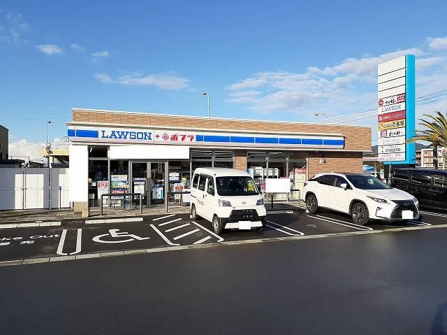 ローソンポプラ宗像光岡店まで350m