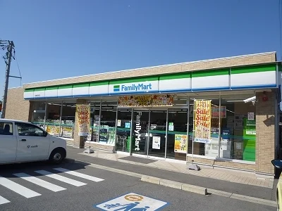 ファミリーマートまで500m