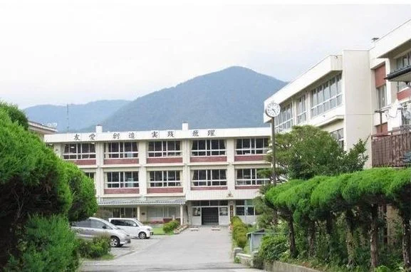 明見中学校まで600m