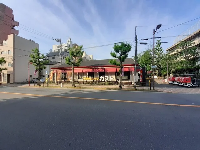 ガスト台東根岸店まで118m