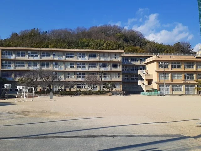 千田小学校まで1000m