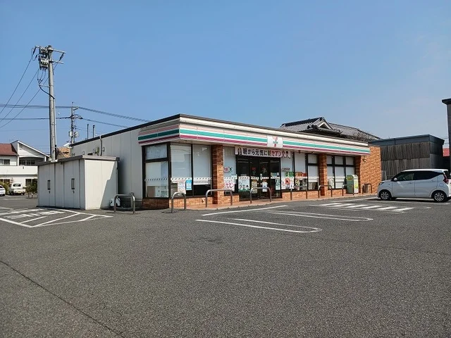 セブンイレブン福山駅家町倉光店まで620m