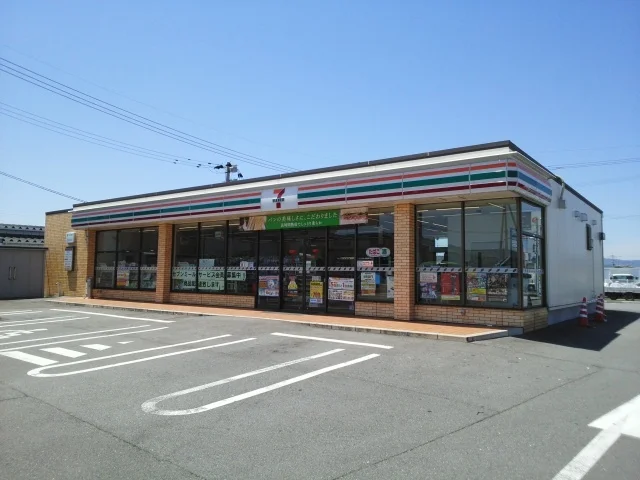 セブンイレブン志々水店まで800m