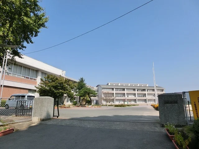 下益城城南中学校まで350m