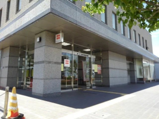 八十二銀行昭和通営業部まで450m