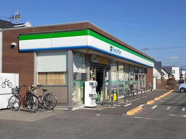 ファミリーマート東沖野店様まで520m