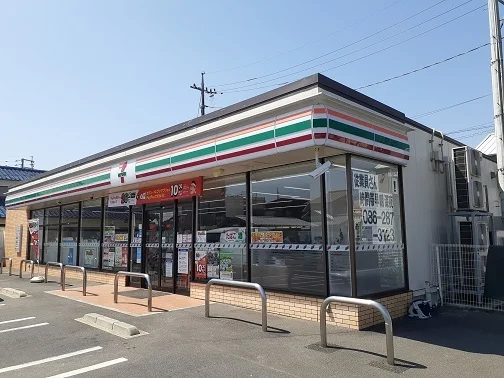 セブン-イレブン岡山小山店まで900m