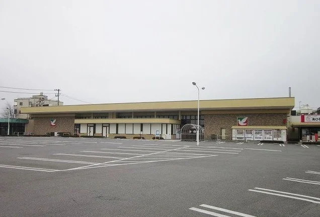 ヨークベニマル昭和町店まで800m