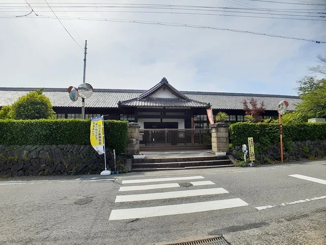 橋本市立高野口小学校様まで457m