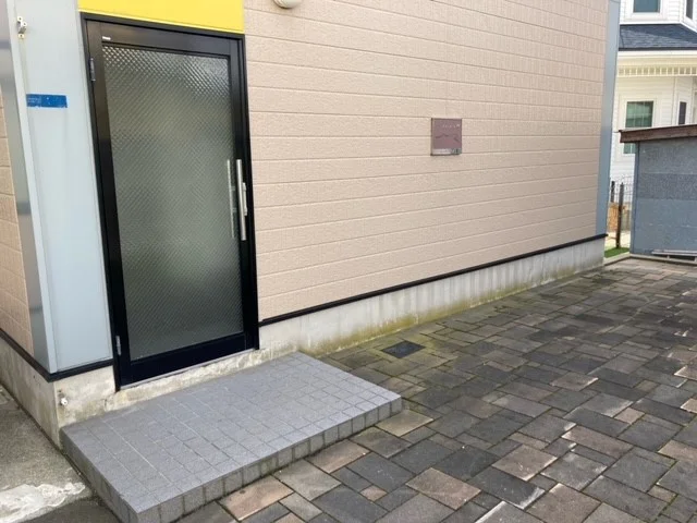 物件出入口