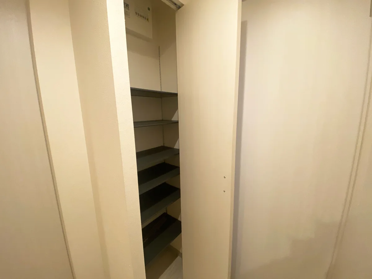 シューズボックス