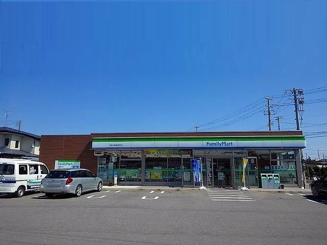 ファミリーマート　土崎港相染店まで200m