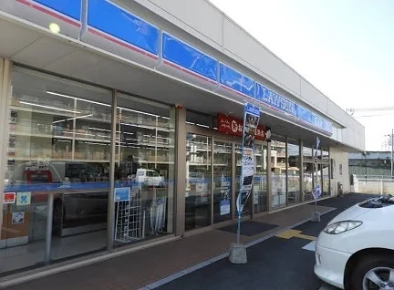 ローソン魚住町中岡店まで1100m