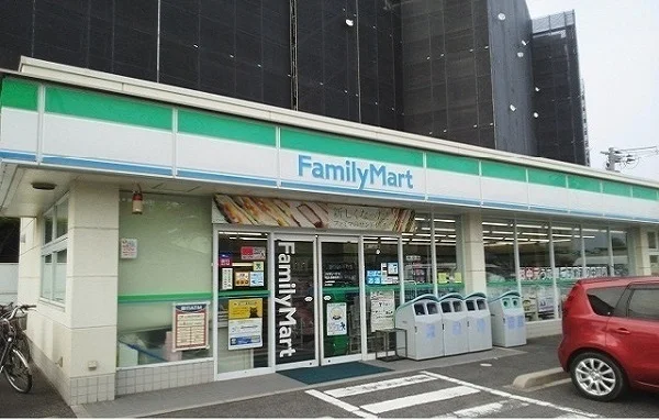 ファミリーマート松江大輪町店まで650m