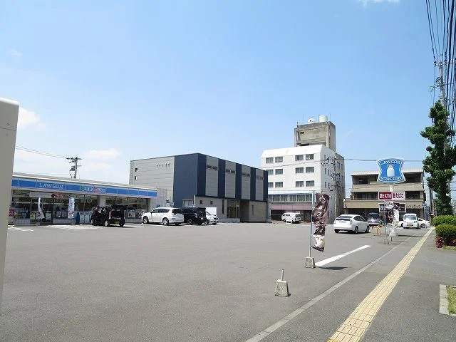 ローソンまで350m