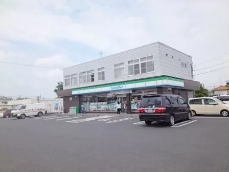 ファミリーマートまで400m