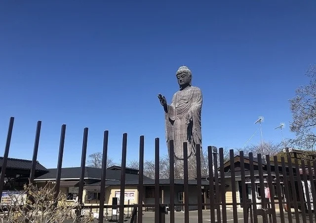 牛久大仏まで2500m