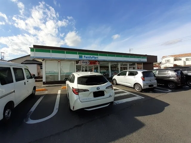 ファミリーマート吉岡下野田店まで800m