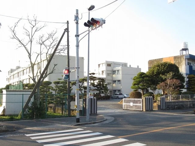 防府市立佐波中学校まで450m